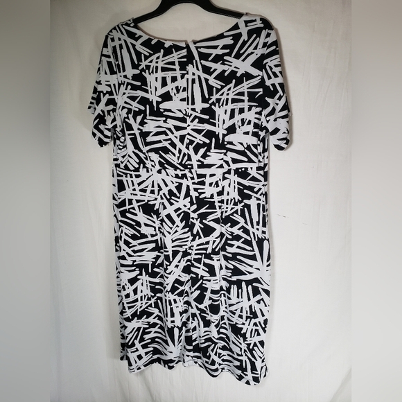 Lane Bryant Black and White Dress Sz 14/16 - Picture 6 of 9